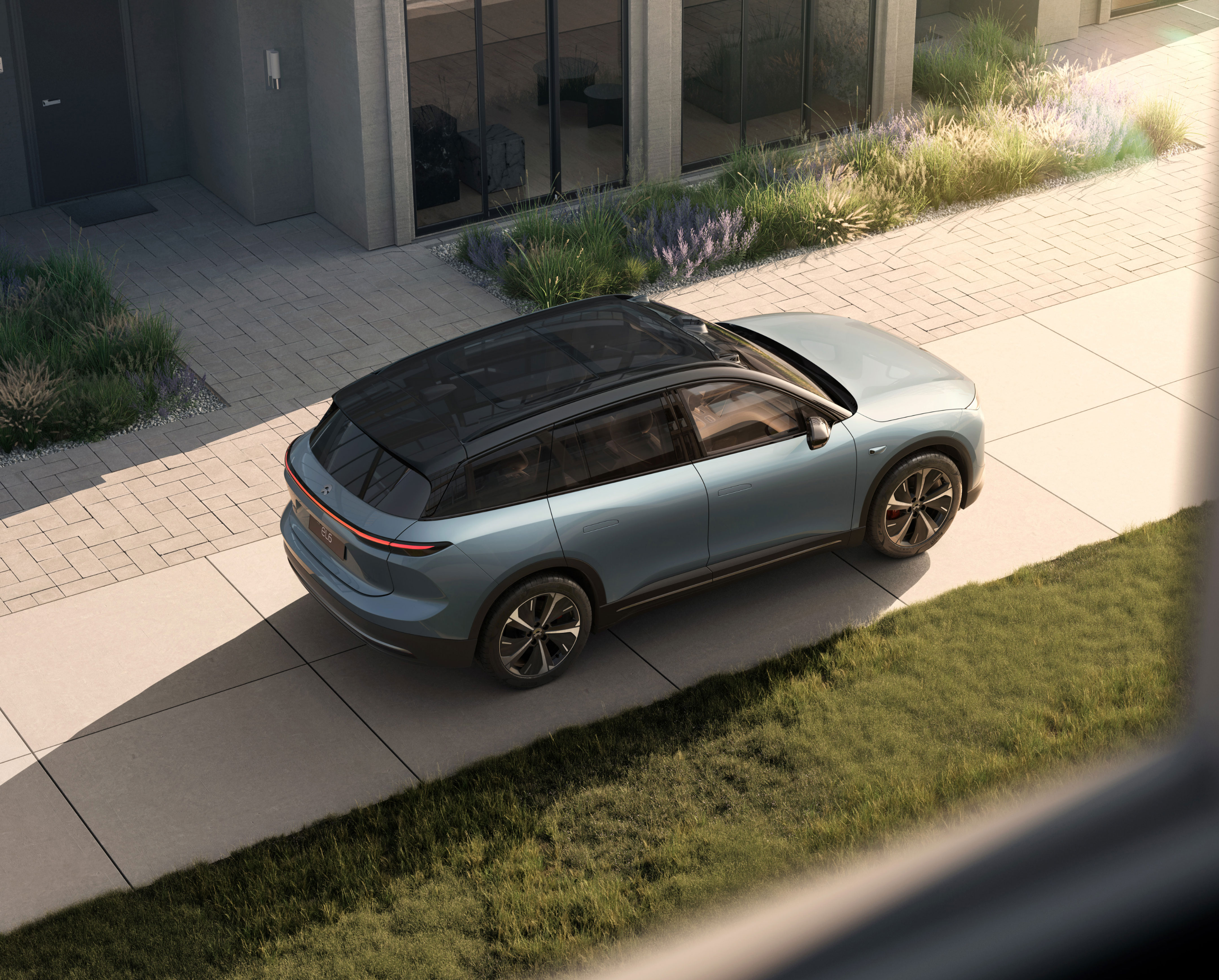 Imponerende kraftfull Imponerende kraftfull